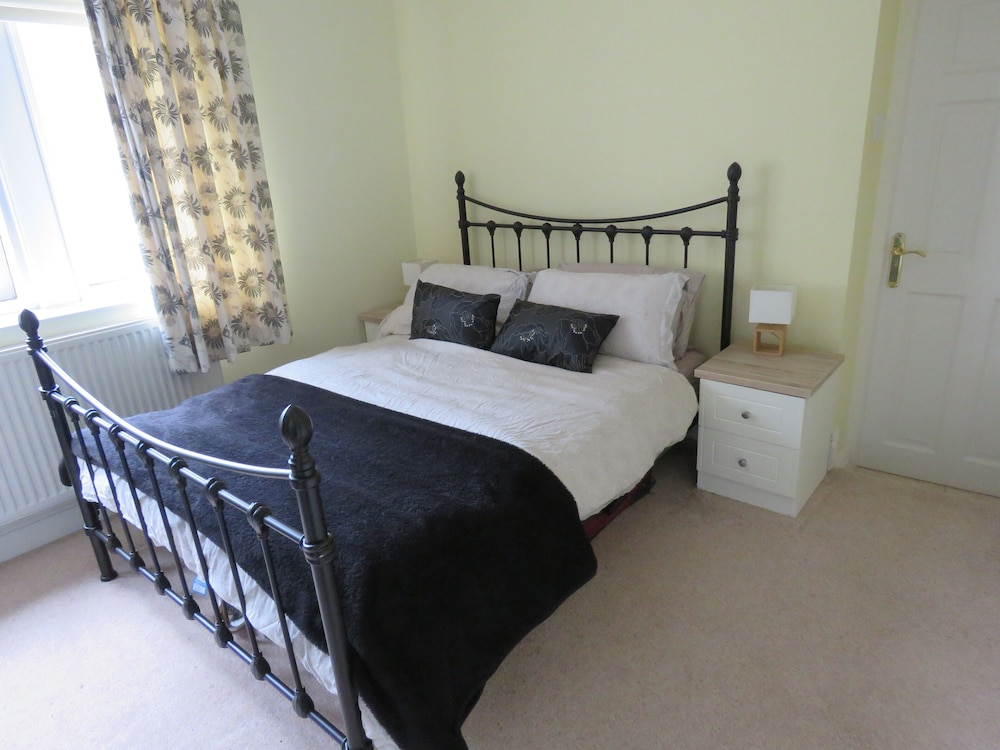 Double Room, Ensuite (Room 2) - Photo 4