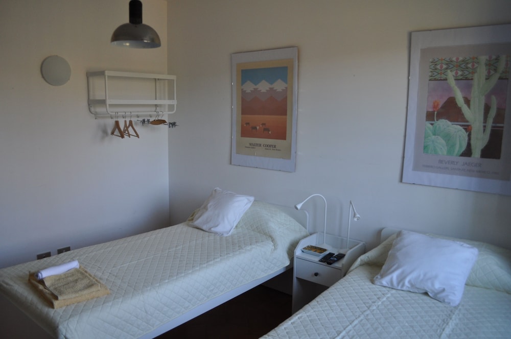 Basic Twin Room photo 1