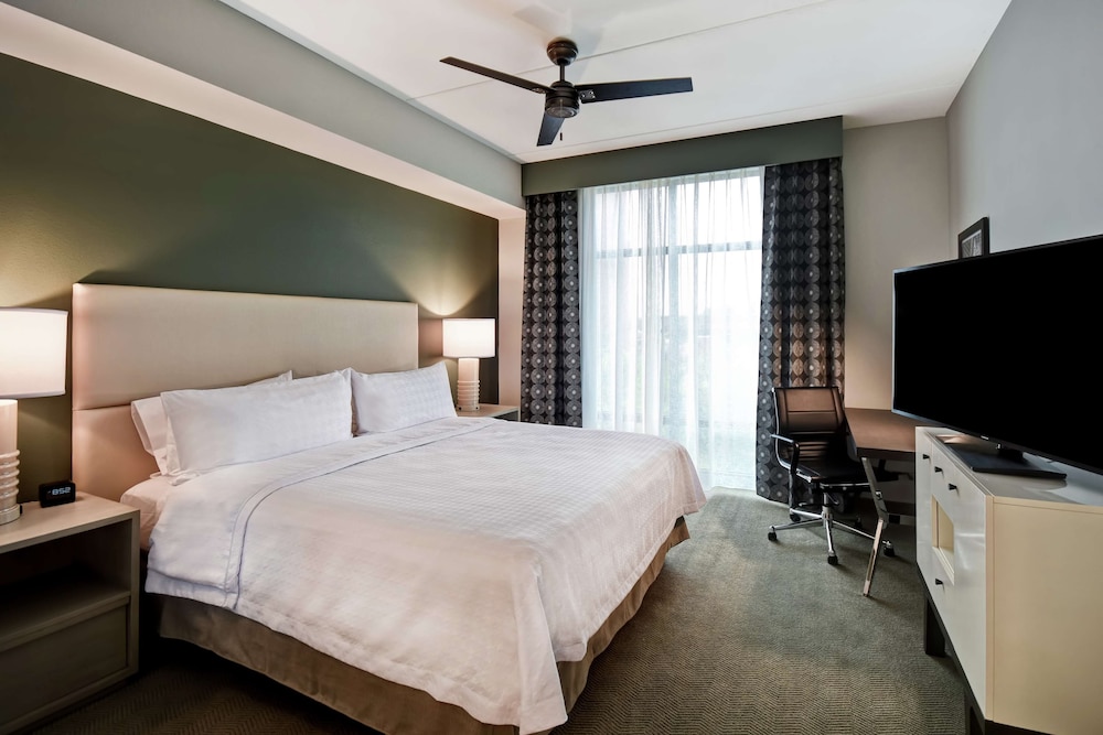 Suite, 2 Bedrooms, 1 King Bed/2 Queen Beds photo 1