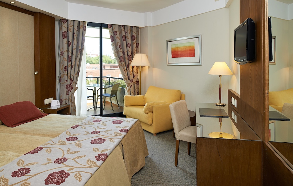 Double Room, Balcony (with extra bed)