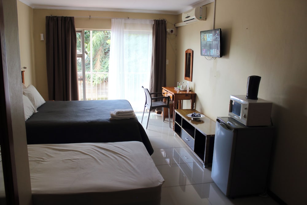 Economy Triple Room (#04) photo 2