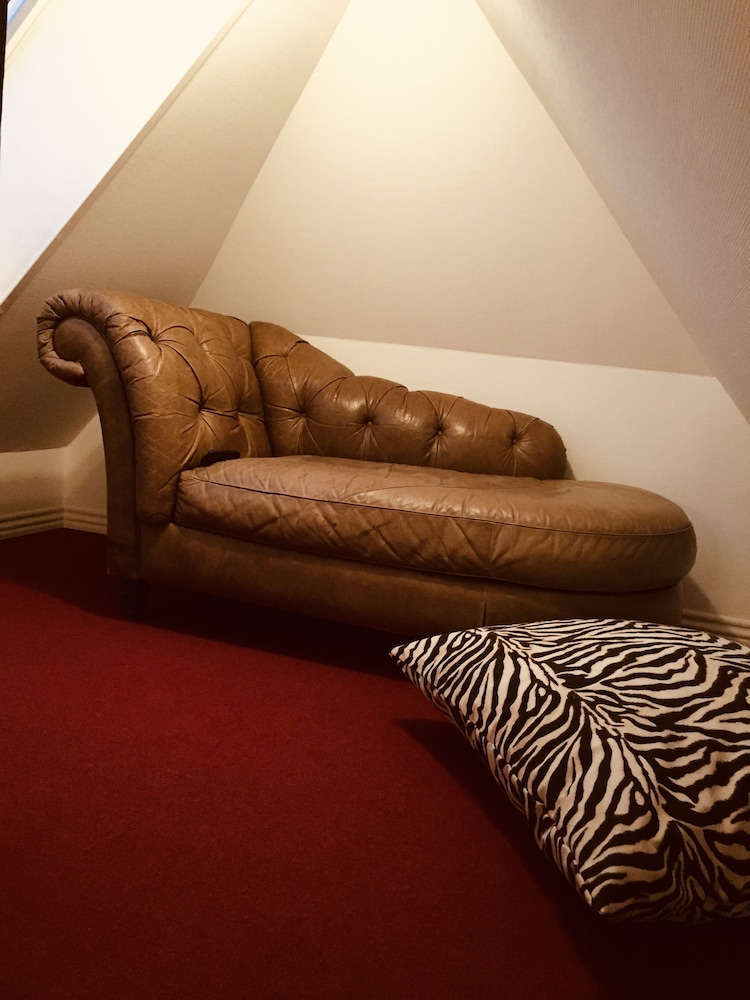 Deluxe Apartment, 3 Bedrooms, Kitchen photo 2