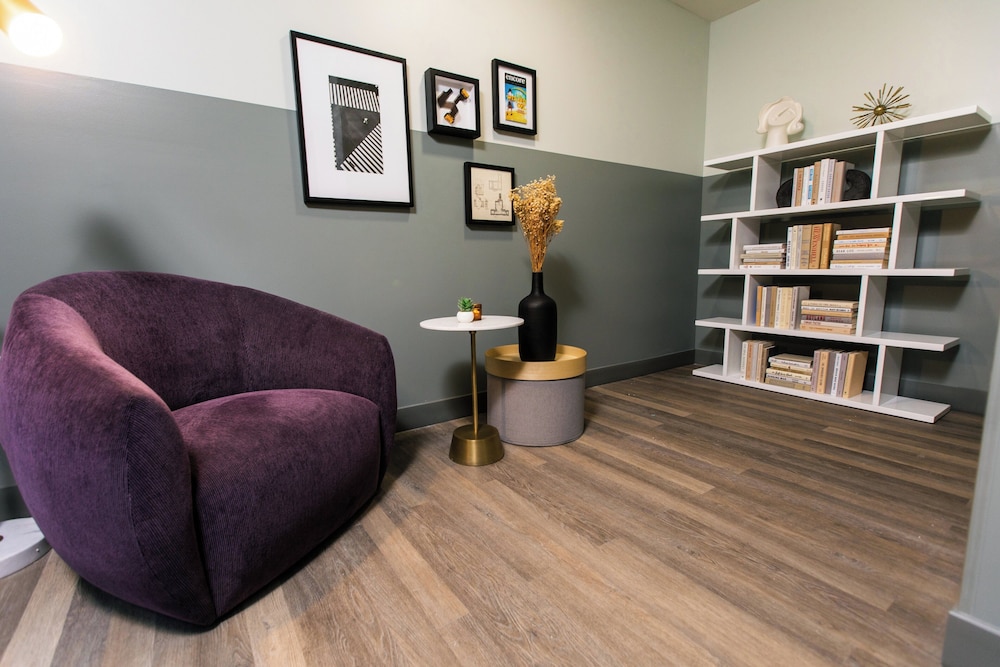 Suite, 2 Queen Beds (Reading Nook) - Photo 1