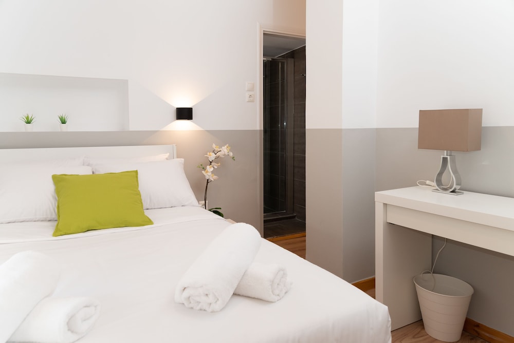 Economy Double Room, City View photo 2