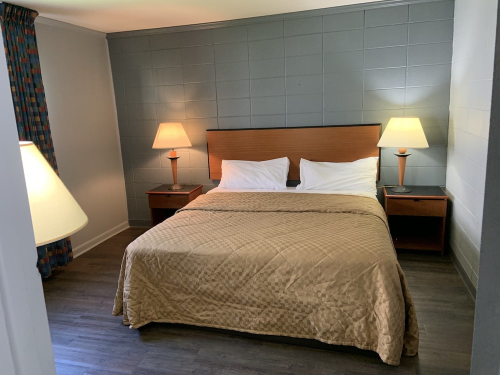 Two Bedroom King Suite With Sofabed photo 3