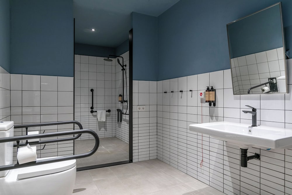 Standard Apartment, Accessible - Photo 10