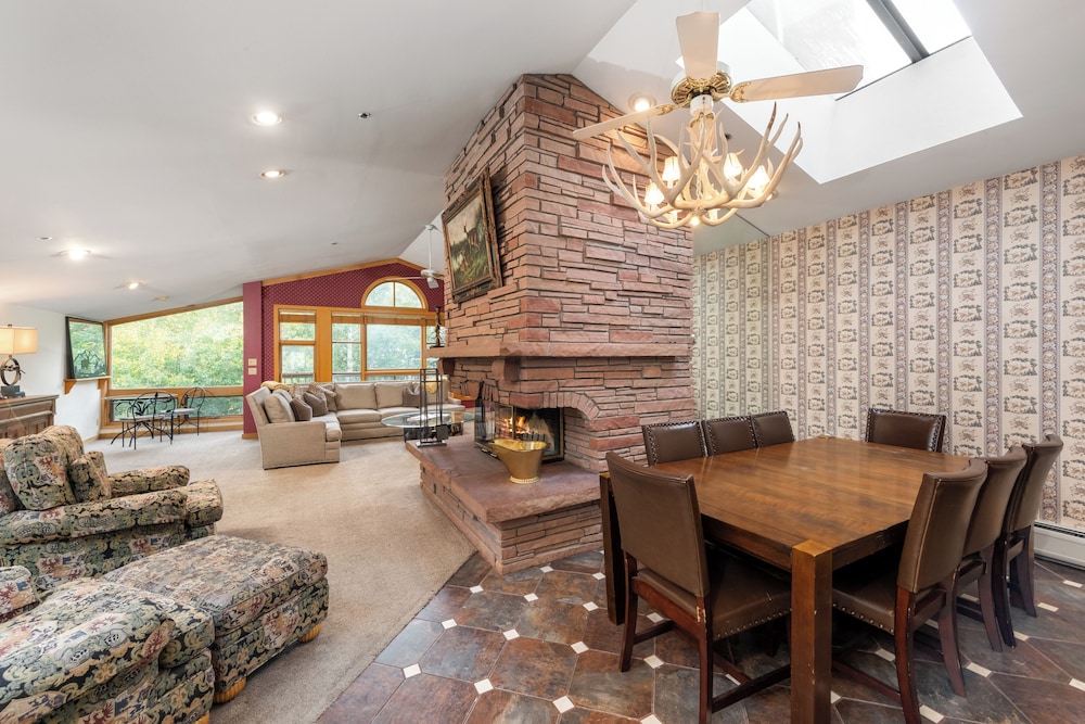 Signature Apartment, 4 Bedrooms, Mountain View
