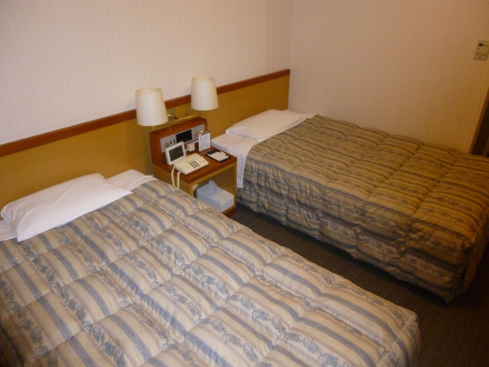 Standard Triple Room, Non Smoking photo 2