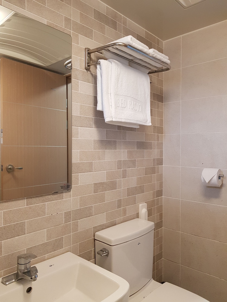 Shared Dormitory, Women only (4 persons) photo 3