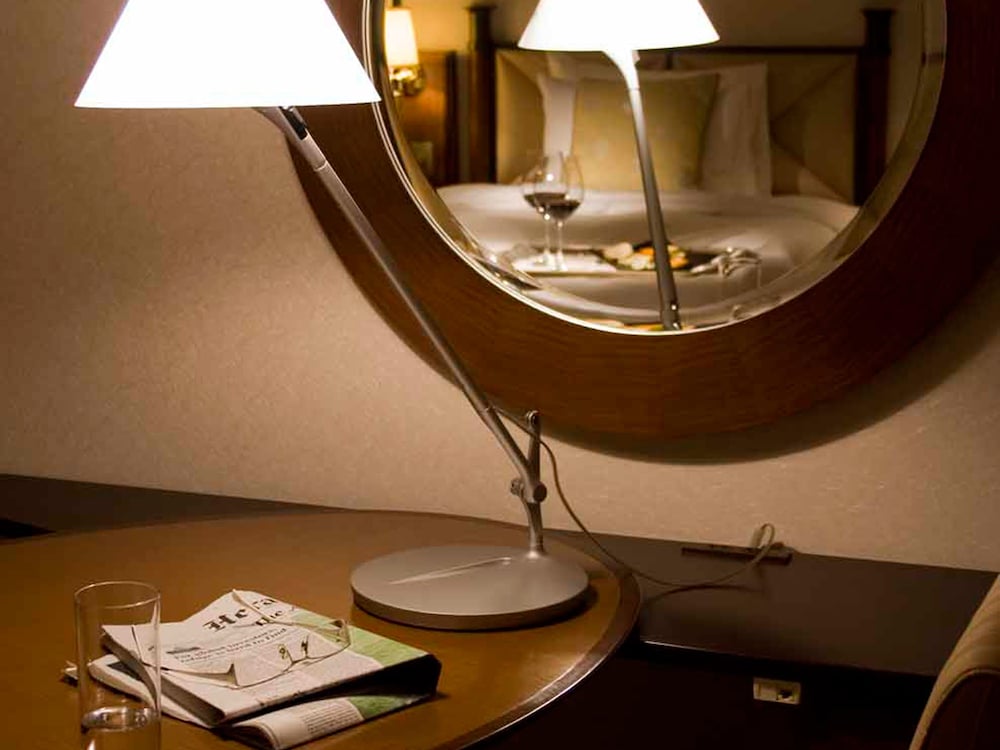 Double Room, Non Smoking - Photo 2