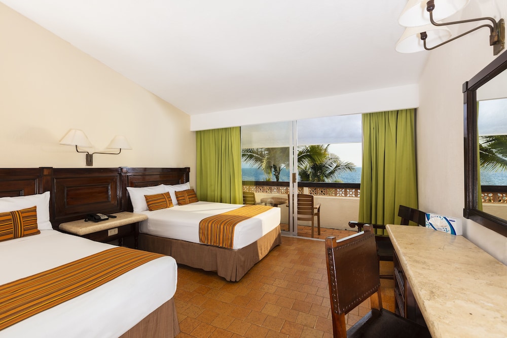Ocean View Room Two Beds - Photo 4