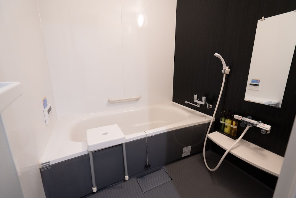 Comfort Condo, 2 Bedrooms (C) photo 3