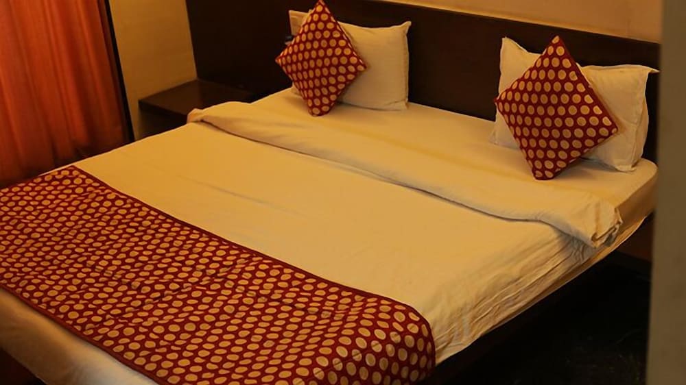 Sliver A/C Room