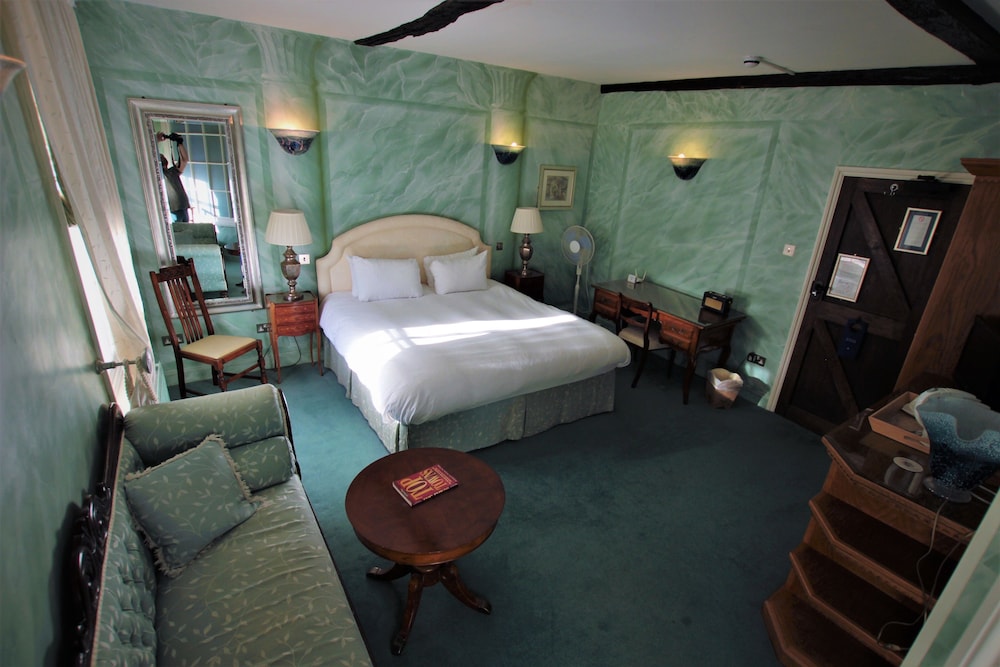Premium Suite