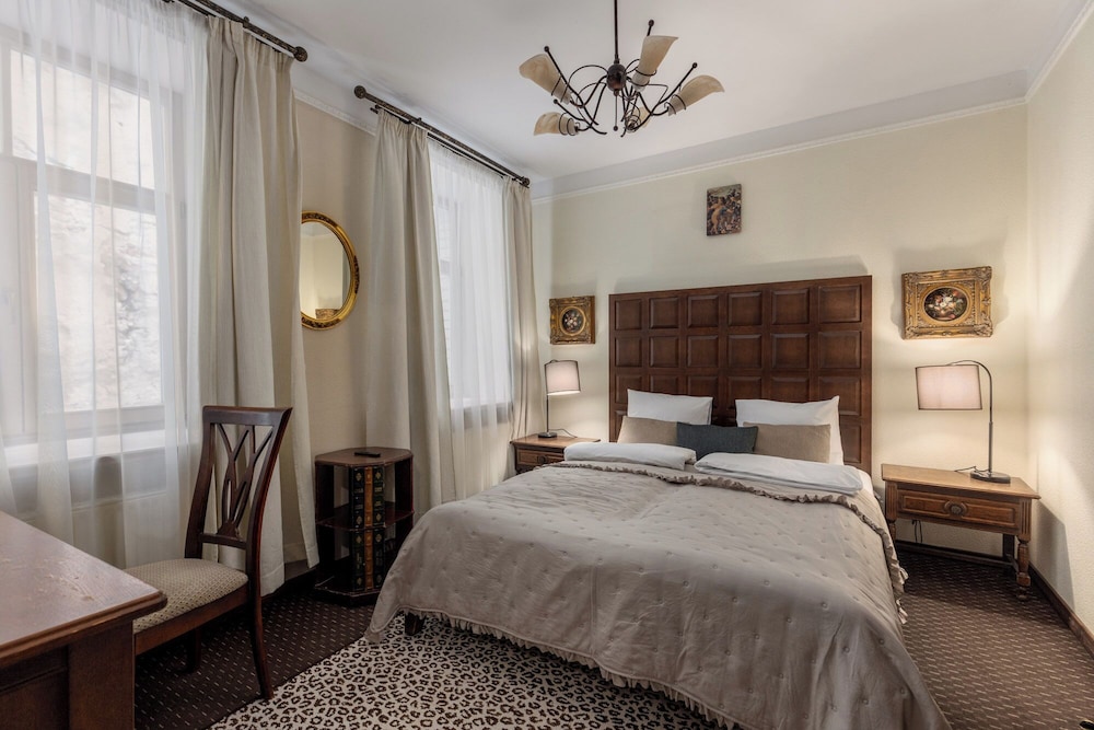 Classic Double Room