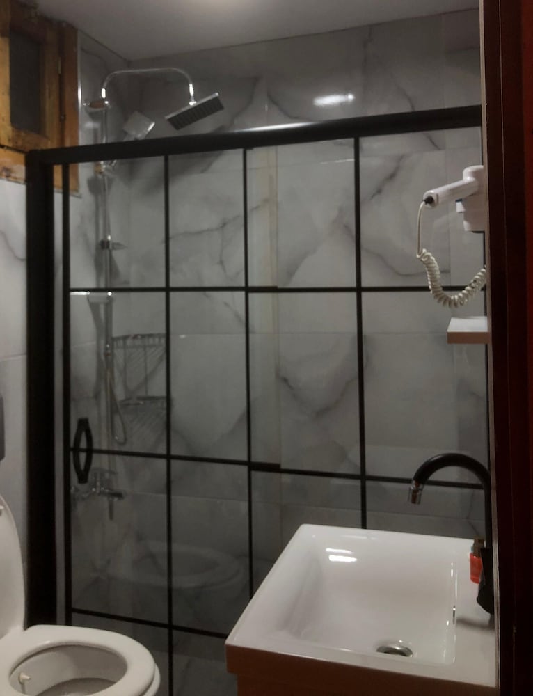 Economy Double Room, 1 Bedroom, Non Smoking, River View photo 2