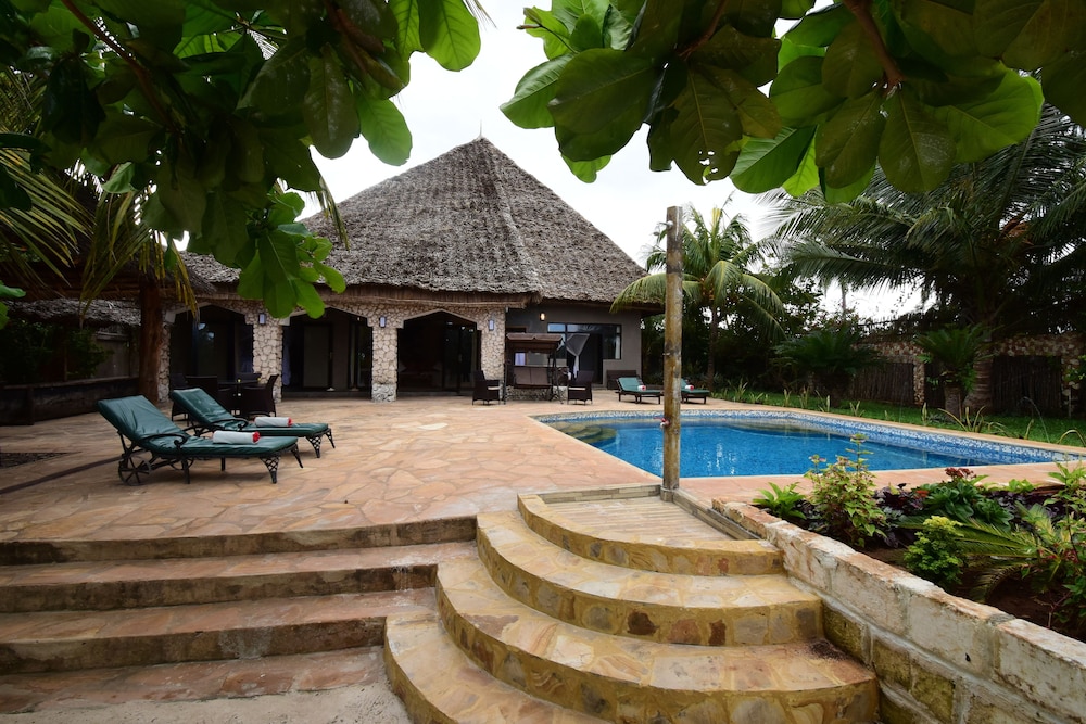Exclusive Villa, 5 Bedrooms