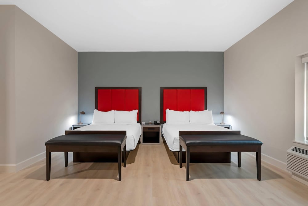 Standard Room, 2 Queen Beds, Non Smoking