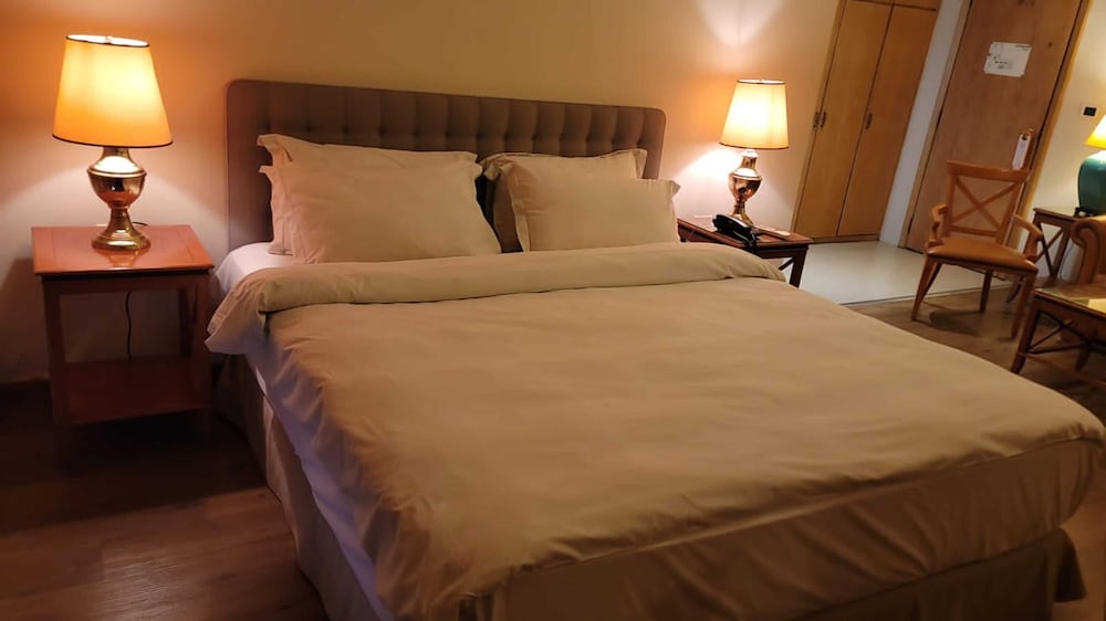 Standard Double or Twin Room - Photo 3