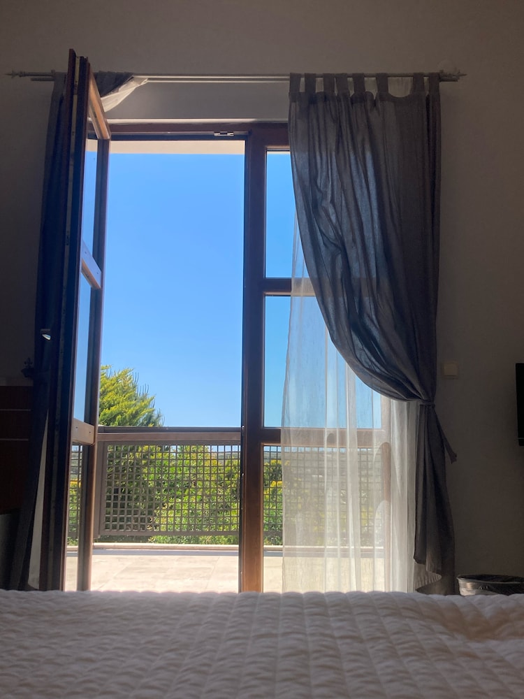 Standard Triple Room photo 2