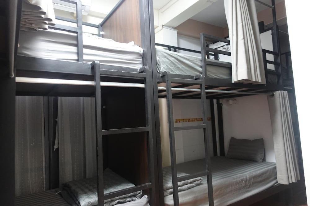 Bed in 8-Bed Female Dormitory Room photo 3