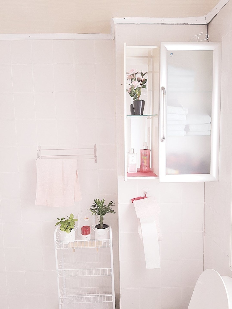 Shared Dormitory, Women only photo 3