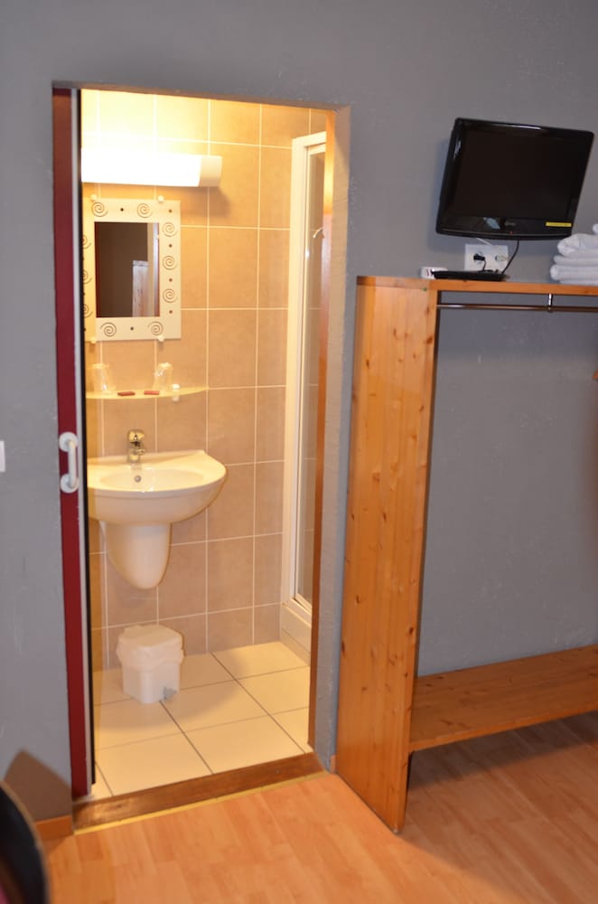 Superior Room, 1 Double Bed, Non Smoking, River View photo 2