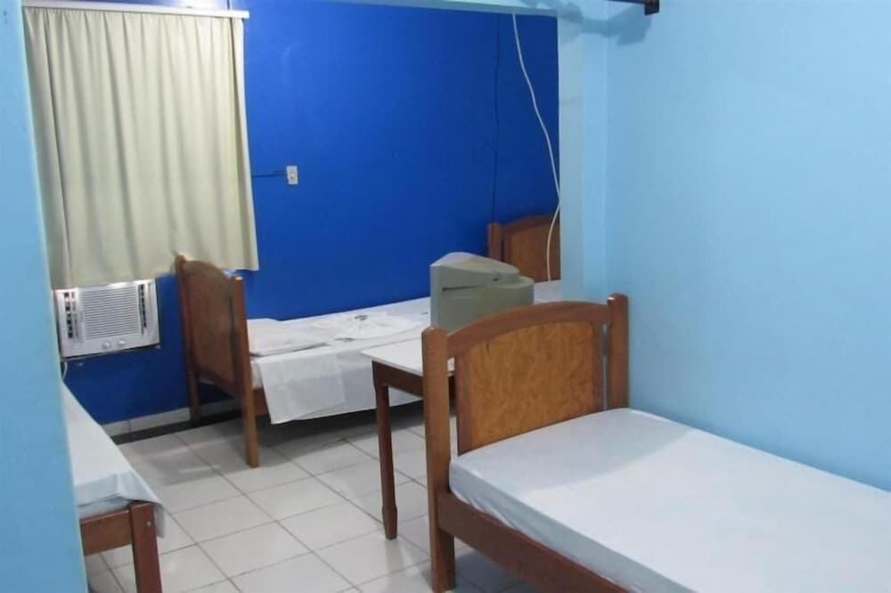 Economy Twin Room photo 1