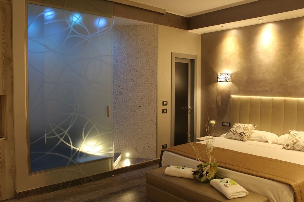 Junior Suite, Garden View photo 3