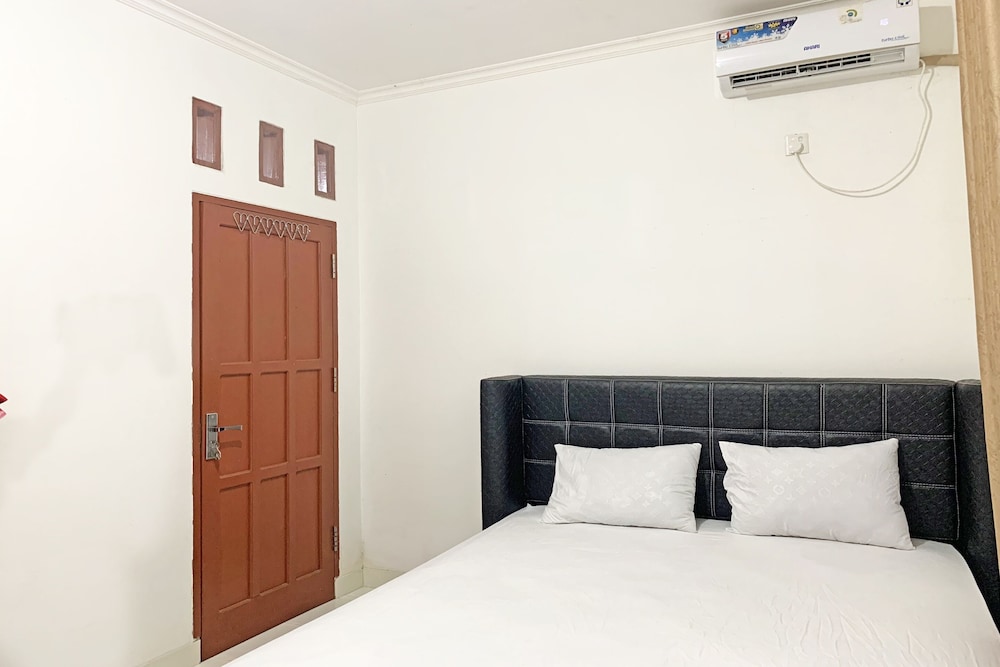 Economy Double Room photo 2