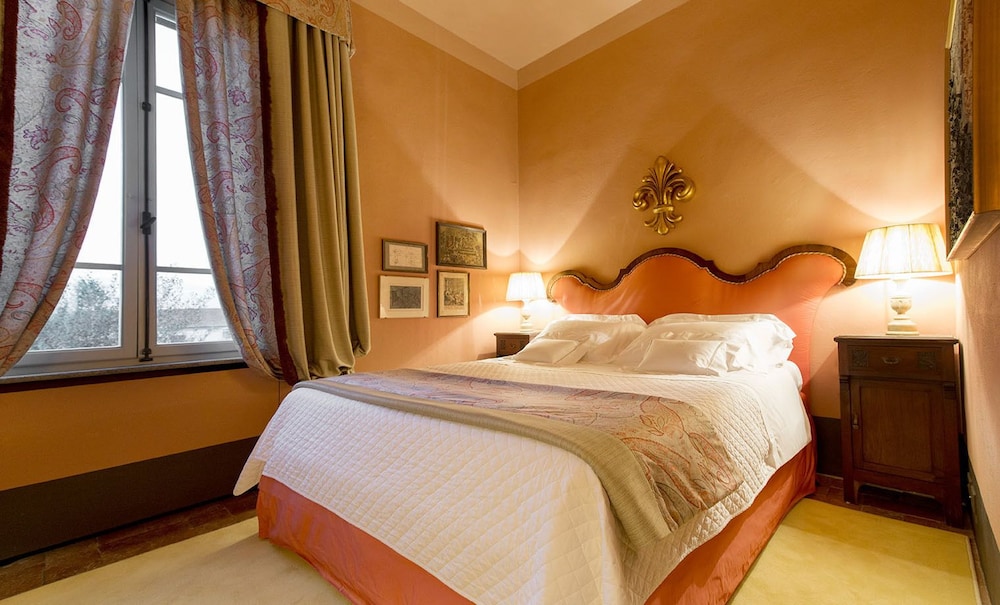 Suite (La Totolla) photo 1
