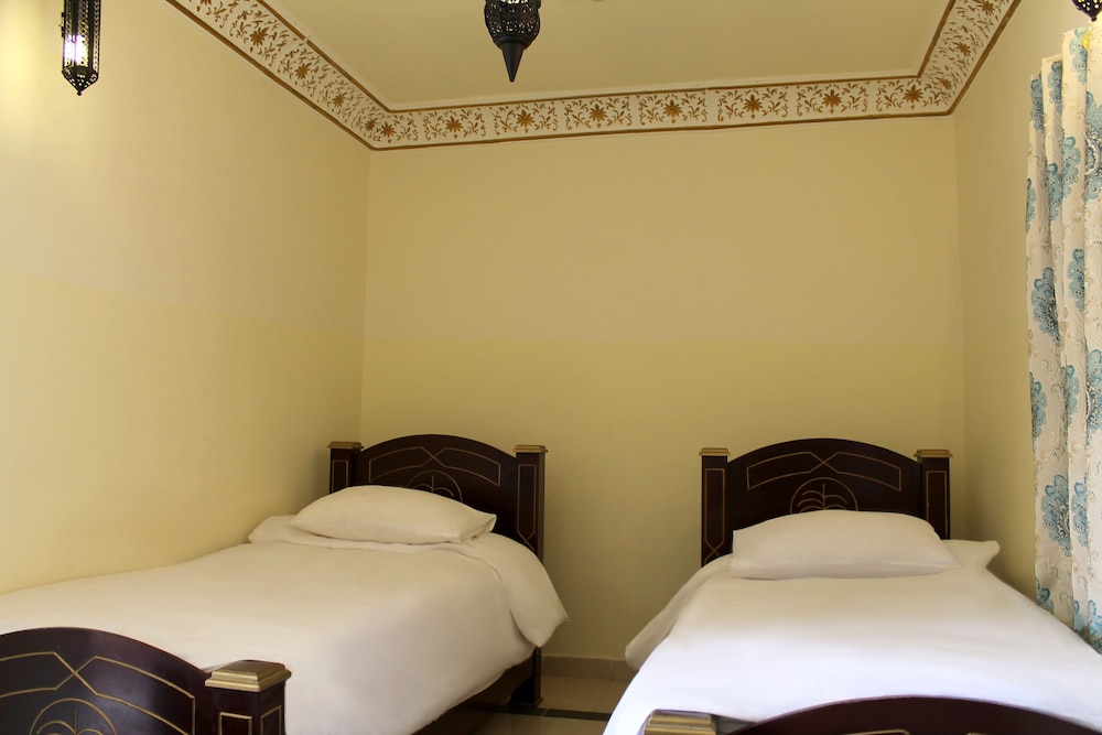 Deluxe Palm Twin Room photo 2