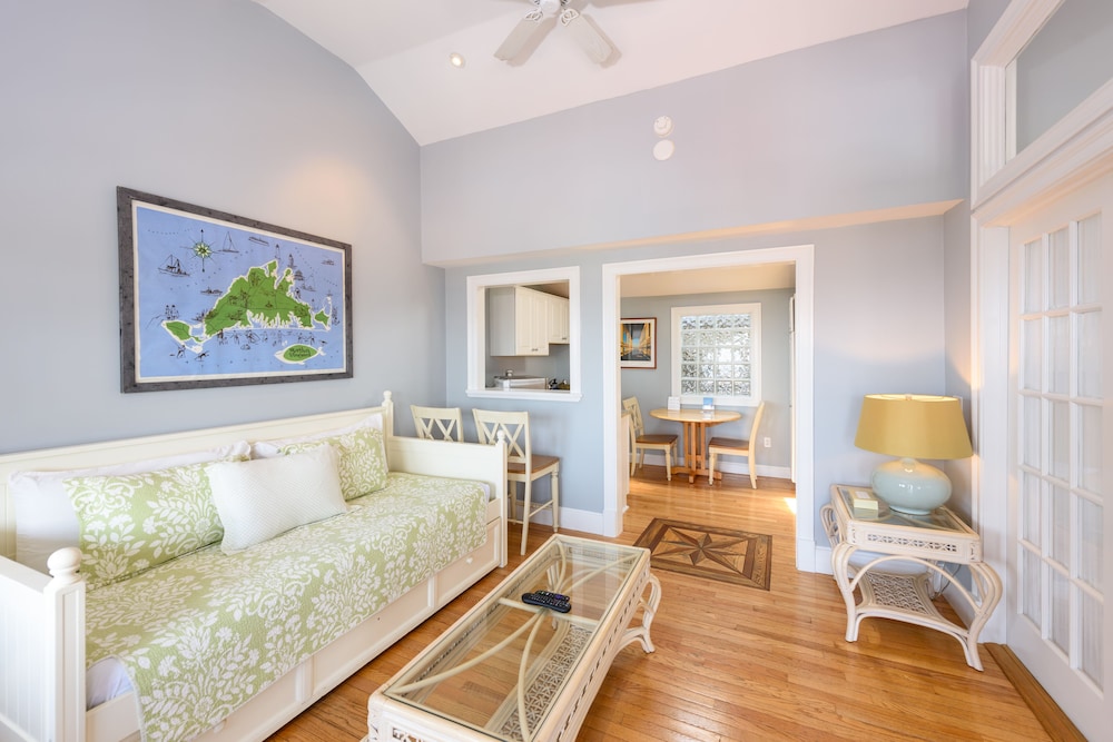 Suite, Multiple Beds, Non Smoking, Ocean View