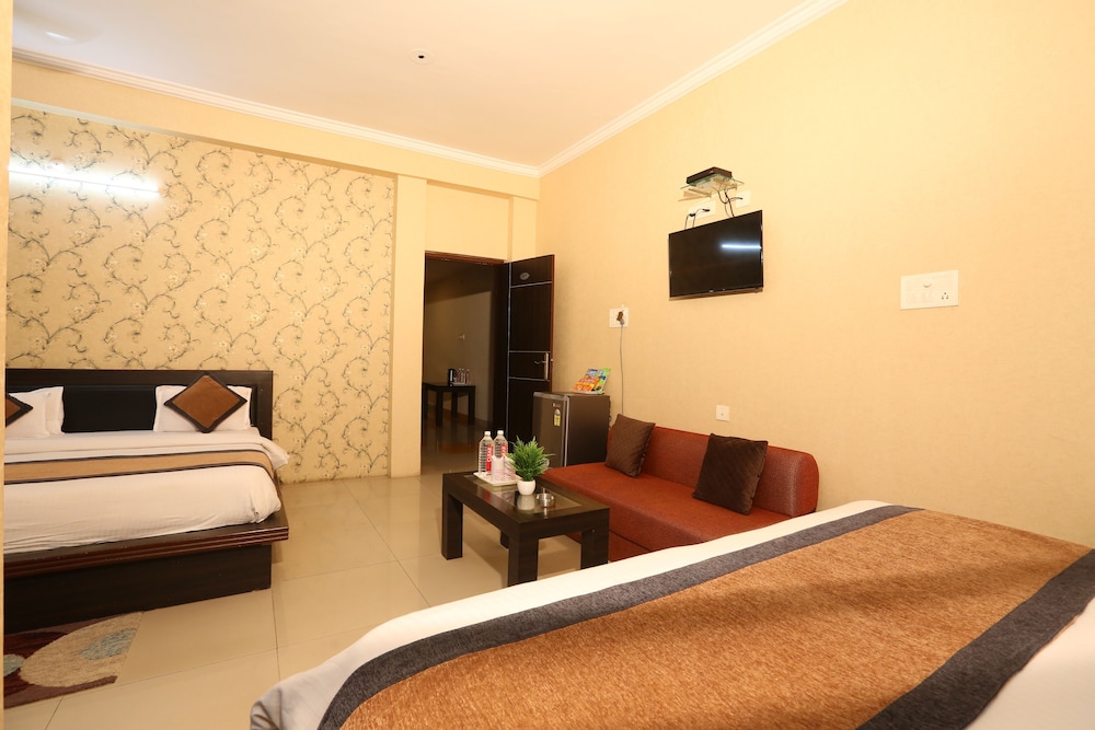Family Quadruple Room, Multiple Beds, Private Bathroom, City View photo 3