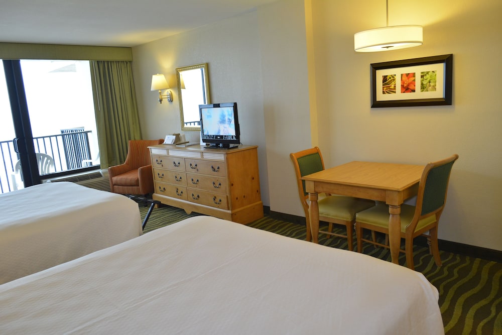 Standard Room, 2 Queen Beds, Kitchen, Oceanfront - Photo 4