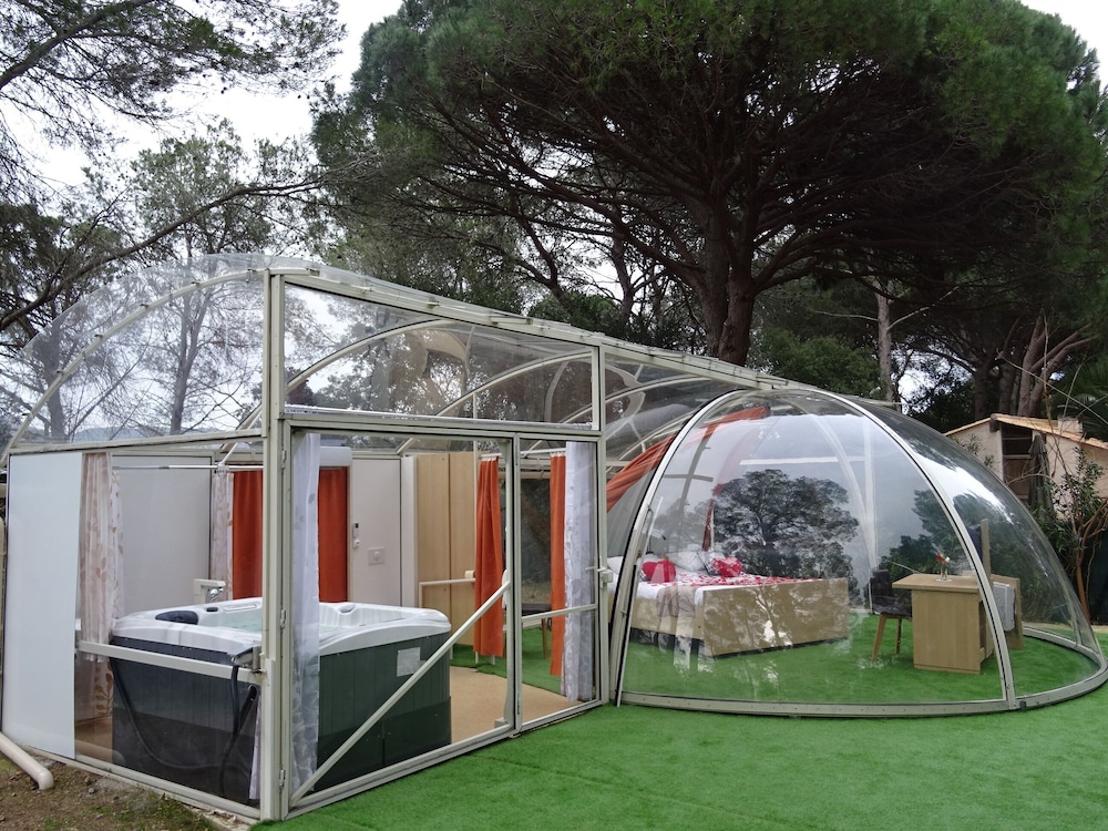 Exclusive Triple Room, Ensuite (La  bulle sous les pins) photo 2