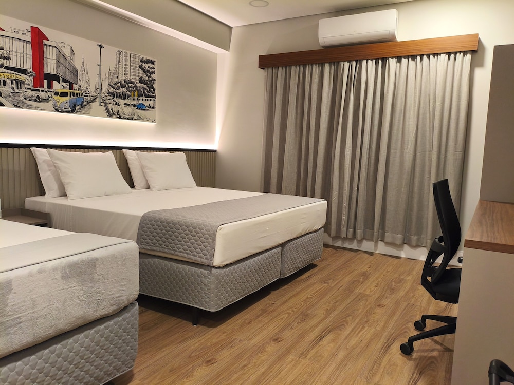 Deluxe Triple Room photo 3