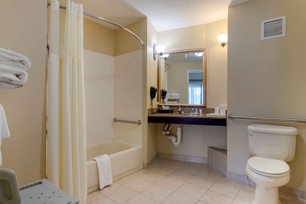 Suite, Multiple Beds, Accessible, Non Smoking - Photo 5