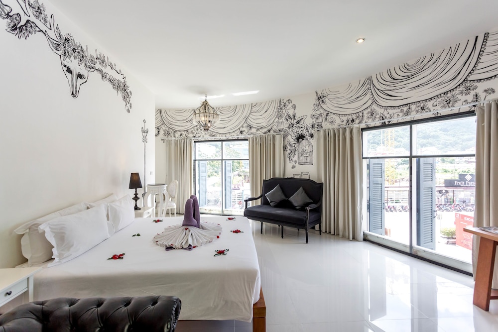 Loft Suite - Photo 1
