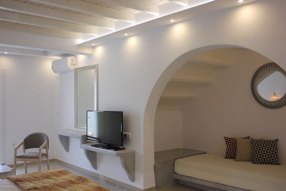 Double Room - Photo 2