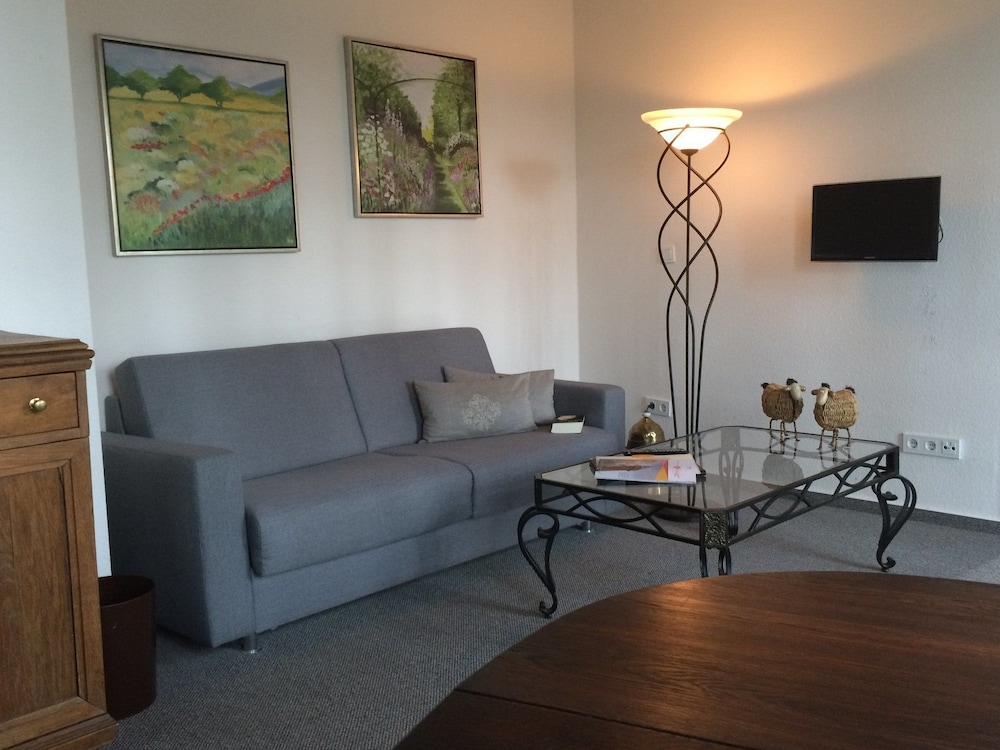 Suite, 1 Bedroom photo 1