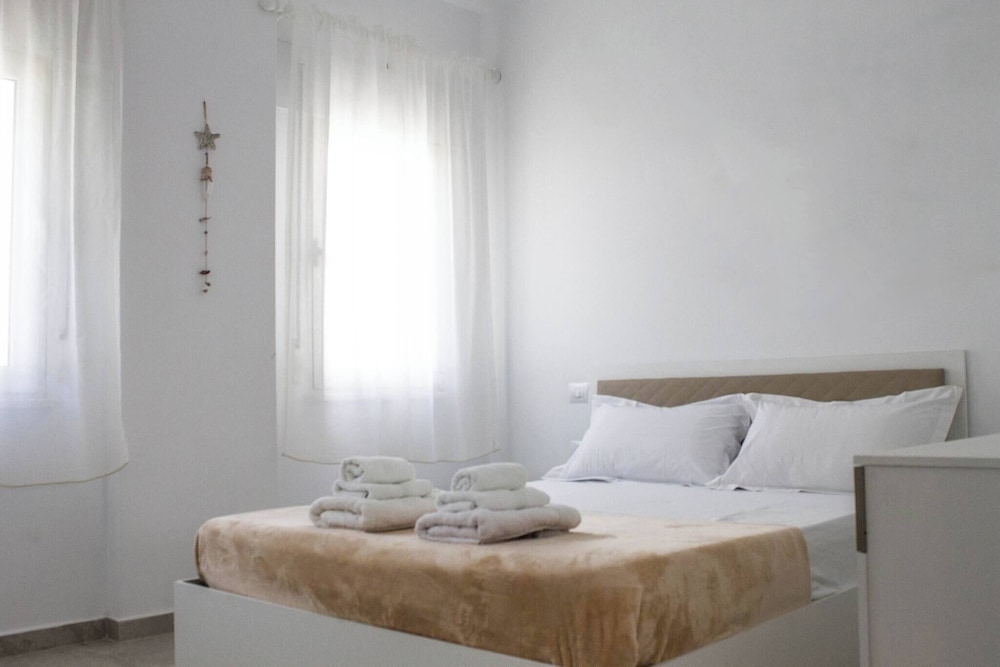 Apartment, 2 Bedrooms, Balcony photo 3