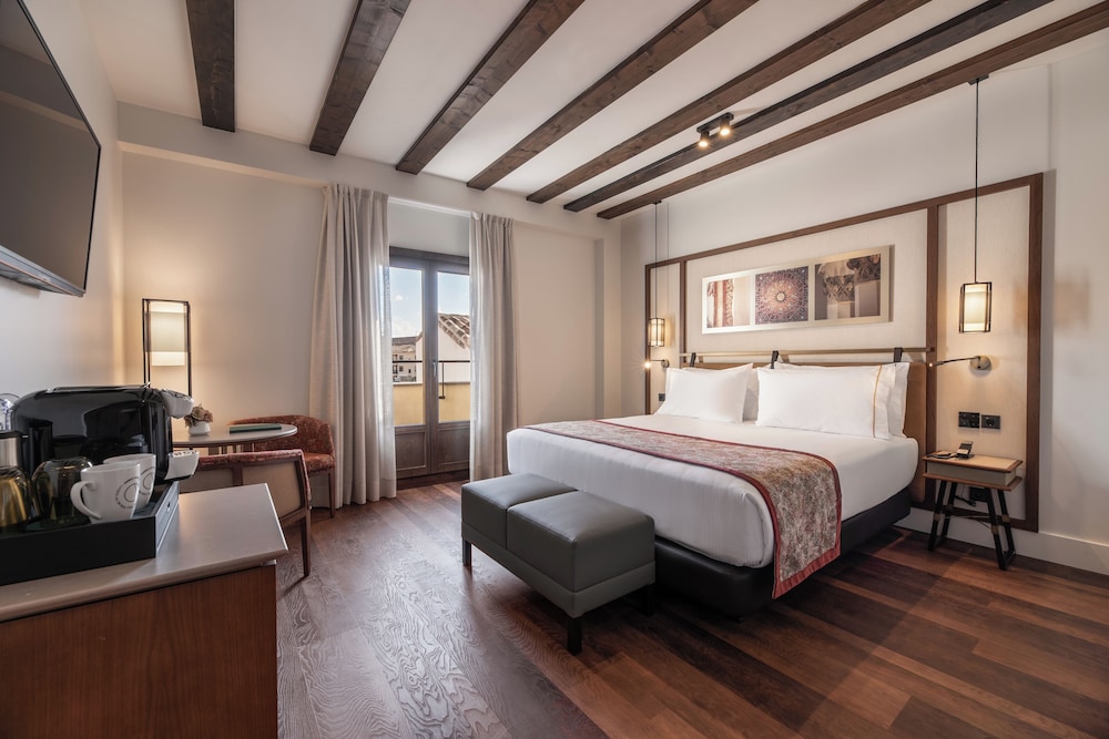Deluxe Double Room, Terrace photo 3