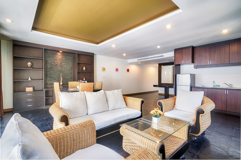 Comfort Apartment, 2 Bedrooms, Garden Area photo 3