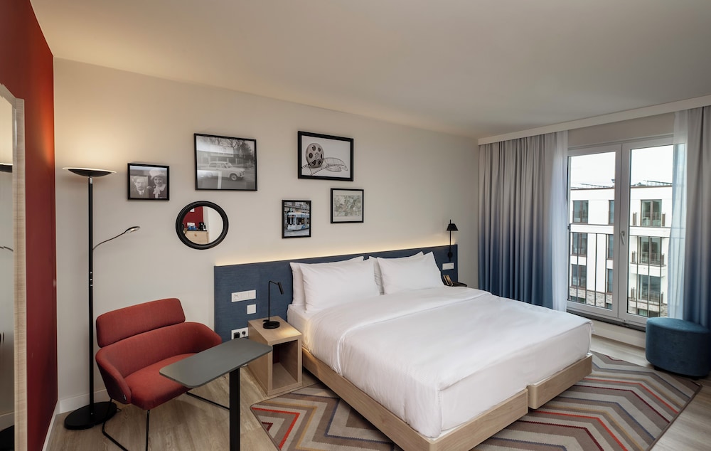 Room, 1 King Bed, Accessible