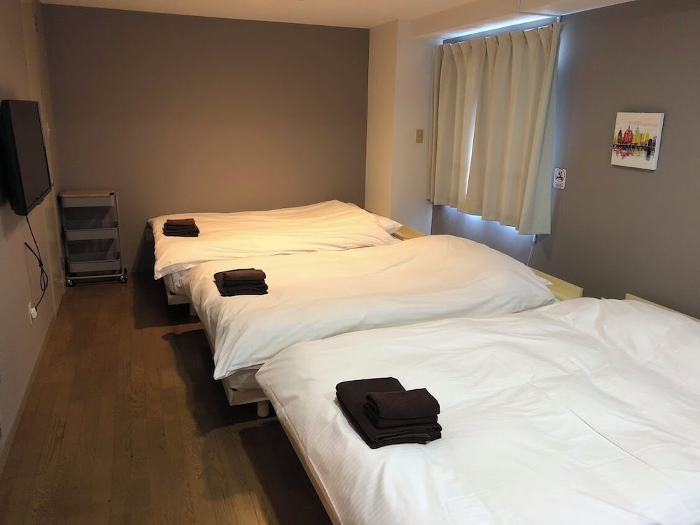 Nakano 302, NS - [Up to 6 Guests]1 Room (40sqm)/3 beds/7 min to Nearest Station/Close to Shinjuku photo 3