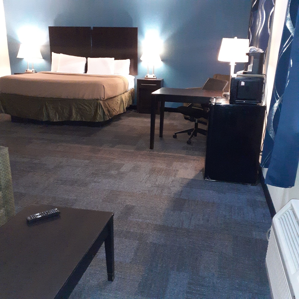 Suite, 1 King Bed, Non Smoking