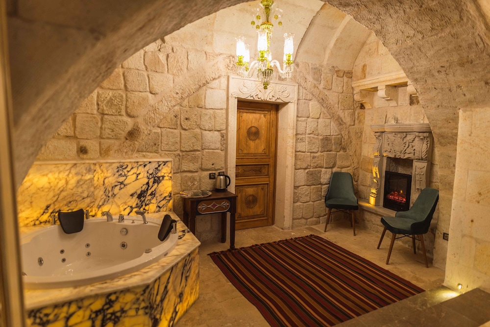 Jakuzili Suite - Photo 30