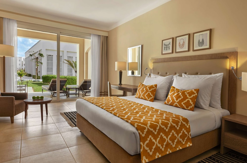 Superior Room, Garden View (Queen Or Twin Beds) - Photo 1