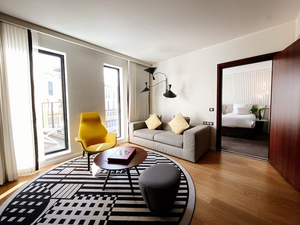 Suite, 1 King Bed with Sofa bed, Balcony, Pool View photo 1